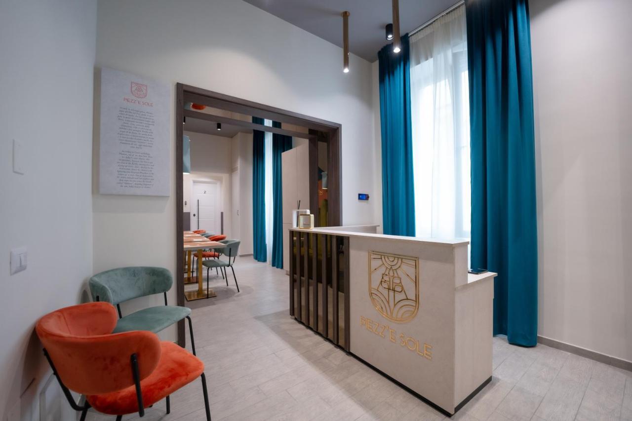 Piezz' E Sole Hotel เนเปิลส์ ภายนอก รูปภาพ