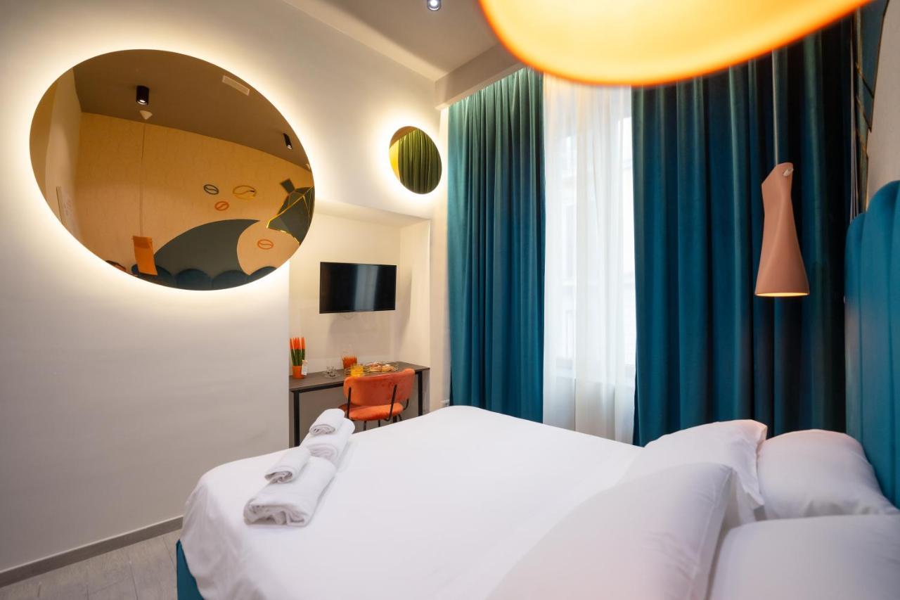 Piezz' E Sole Hotel เนเปิลส์ ภายนอก รูปภาพ